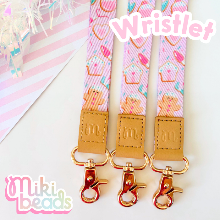 Frosted Friends Wristlet