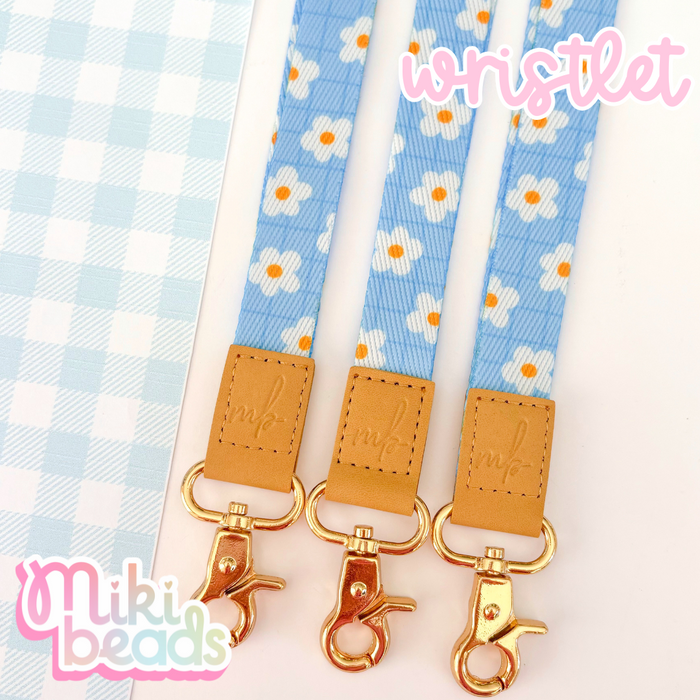 Oopsie Daisy Wristlet