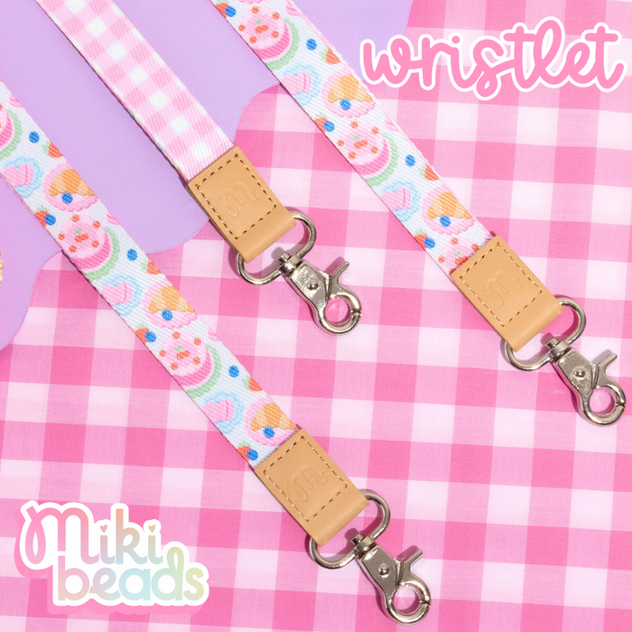 Summer Picnic Wristlet