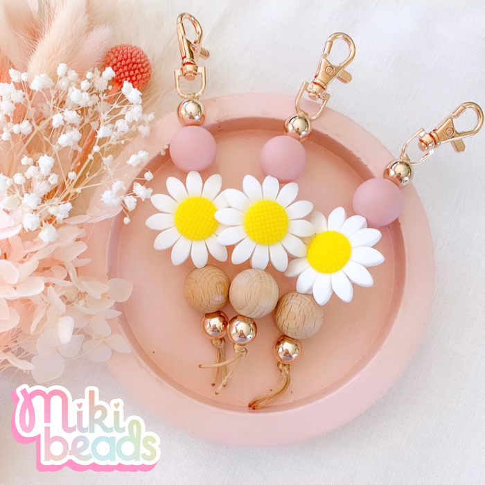 Daisy Bloom Keychain